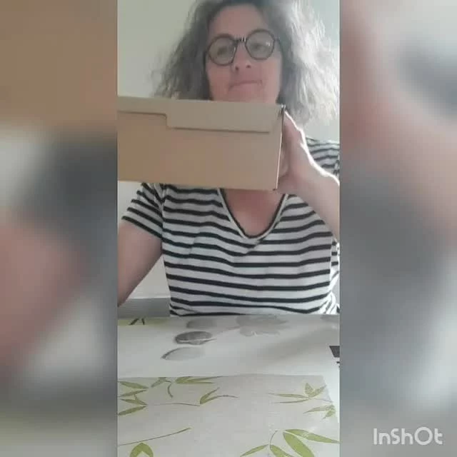 #unboxing
#asmr
#artsplastiques 
#aquarelle